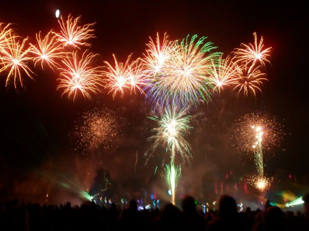 298834_10150914396420578_1067354421_n